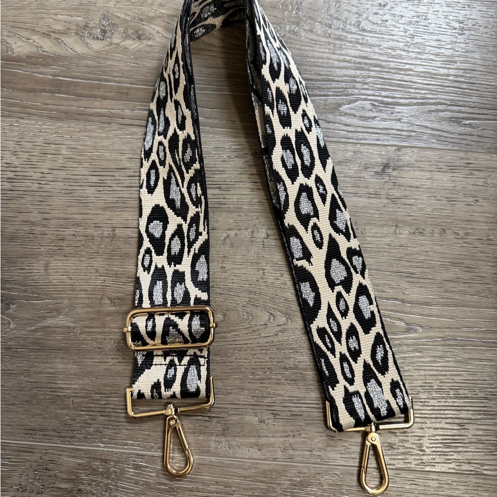 NWOT Leopard Print with Metallic Threading Bag Strap with Gold Hardware